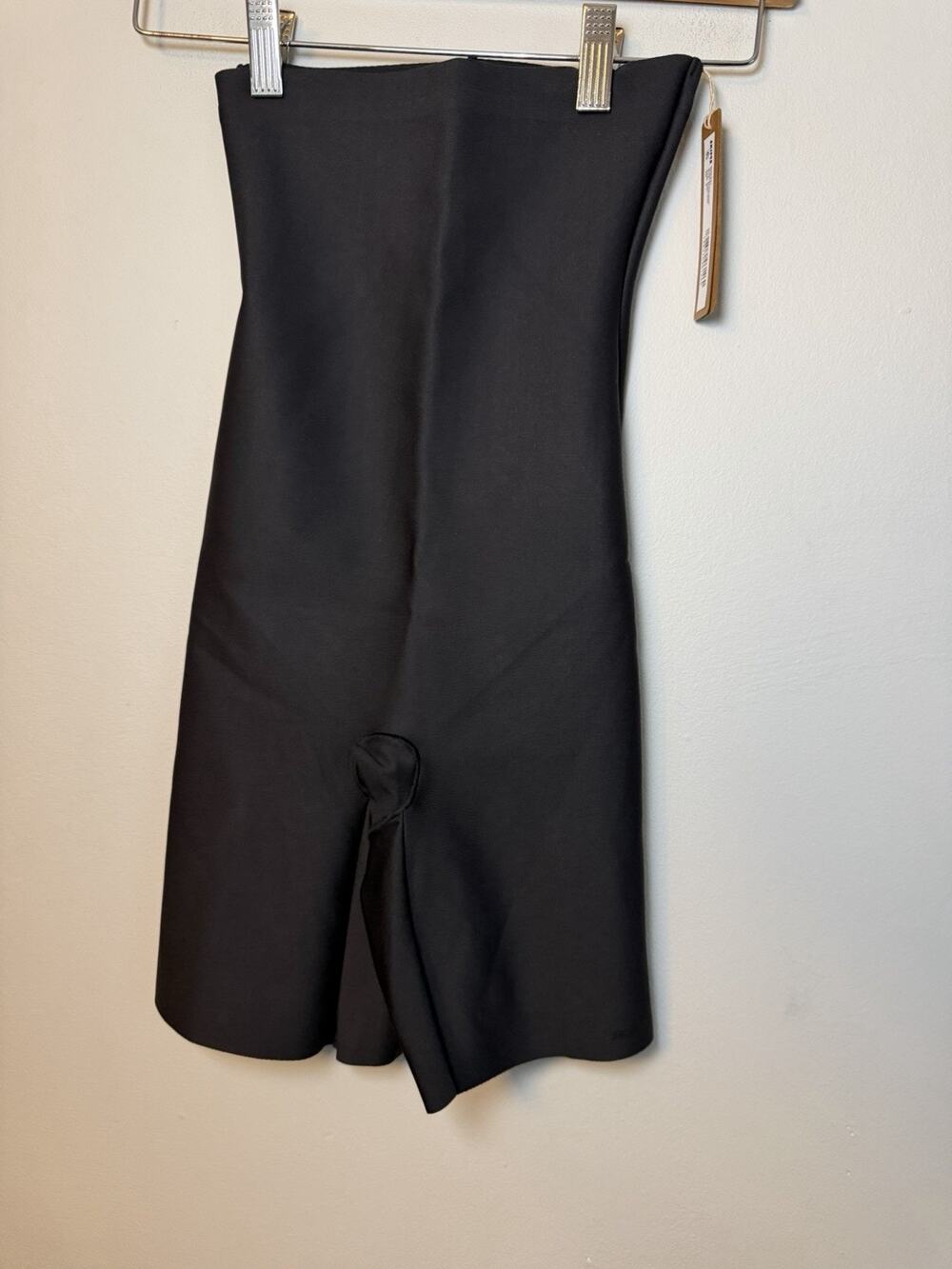 Skims Body Core Sculpt High Waisted Short Onyx Sz S NWT￼